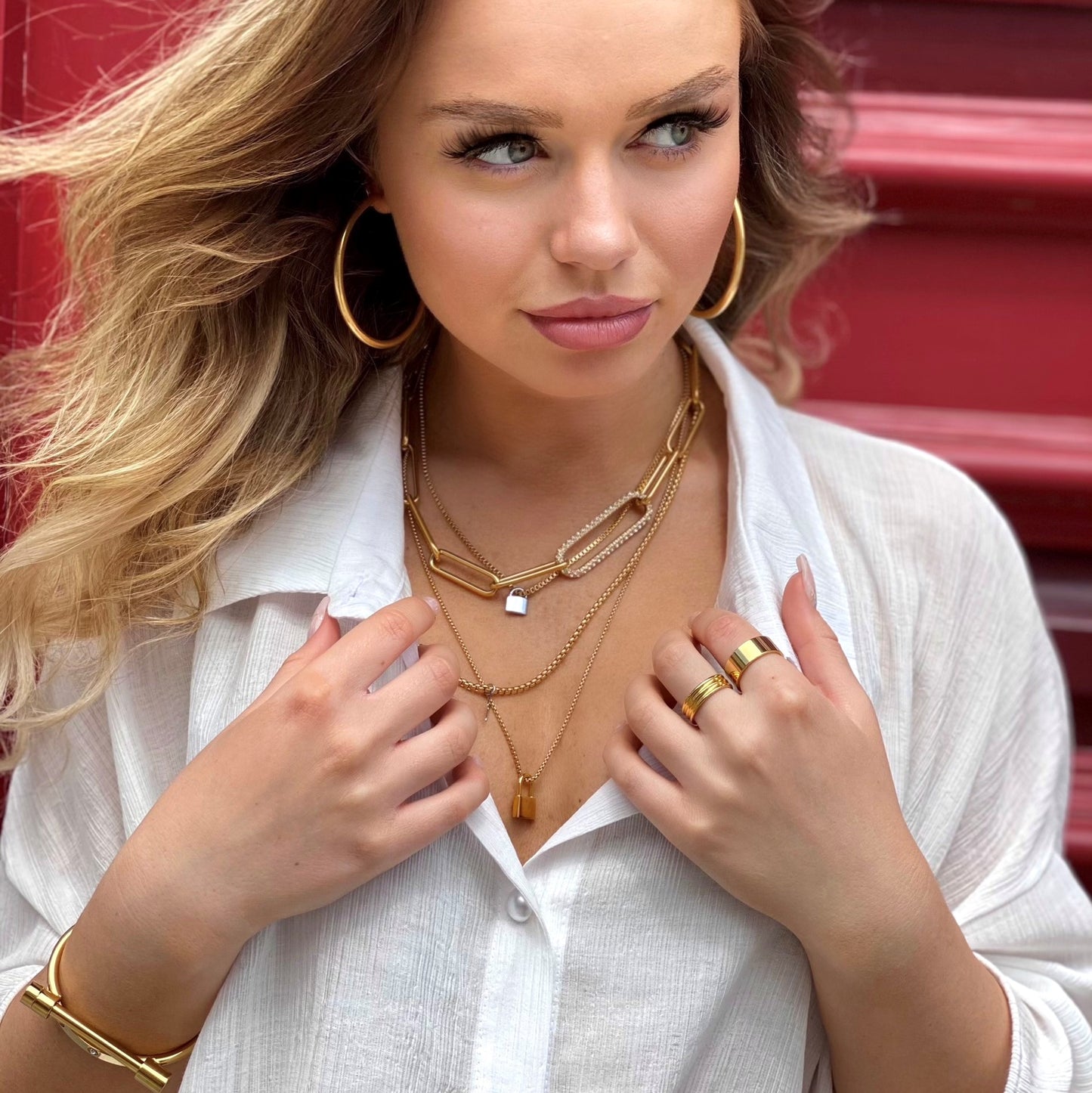 Asymmetric Chip chain necklace with layers