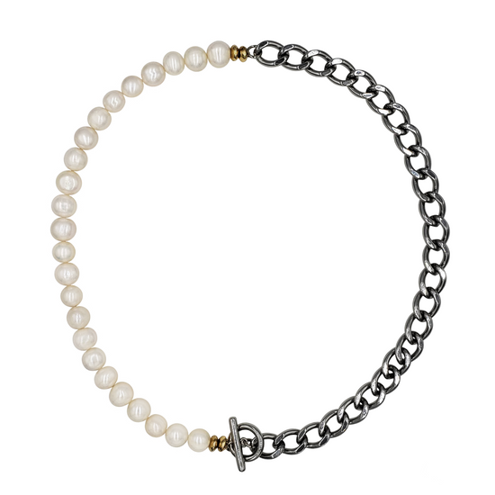 Pearl necklaces with interchangeable necklace system | Clasped — Clasped